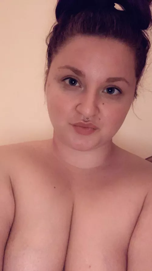 18 🥵 by sylvia_rey69