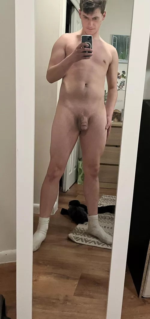 (18) Any dads wanna show my softy love🥺