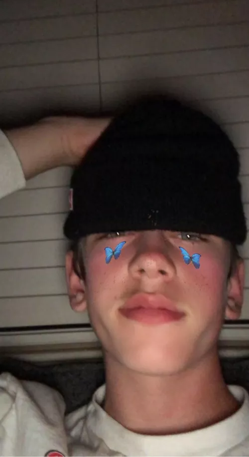 18 curious bro how would you make a move by Curiousboyy692004