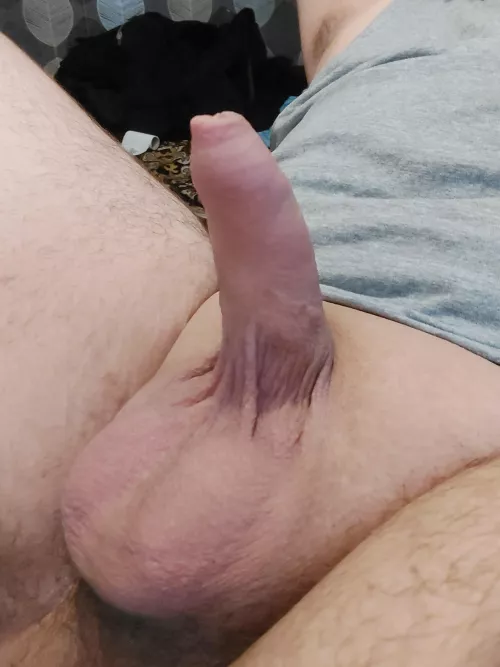 [18] (DM Open) Hi to the 3 people sorting by new 😘 by NoOneKnowsImBisexual