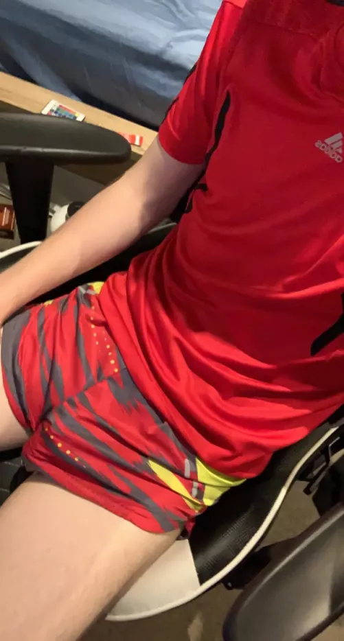 [18] Does this outfit suit me ? by NathanHowly