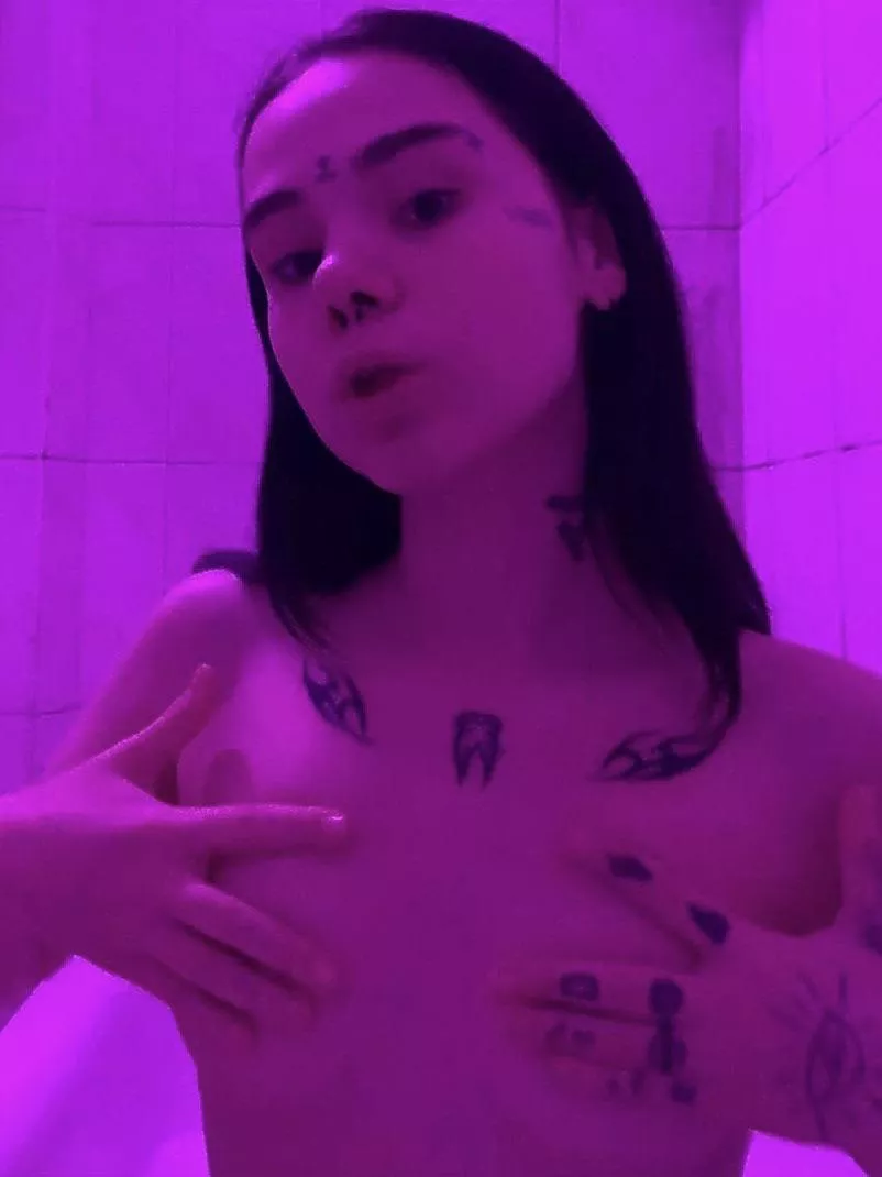 18 [f] keep cum 🥵 carry on posted by lalipie_web