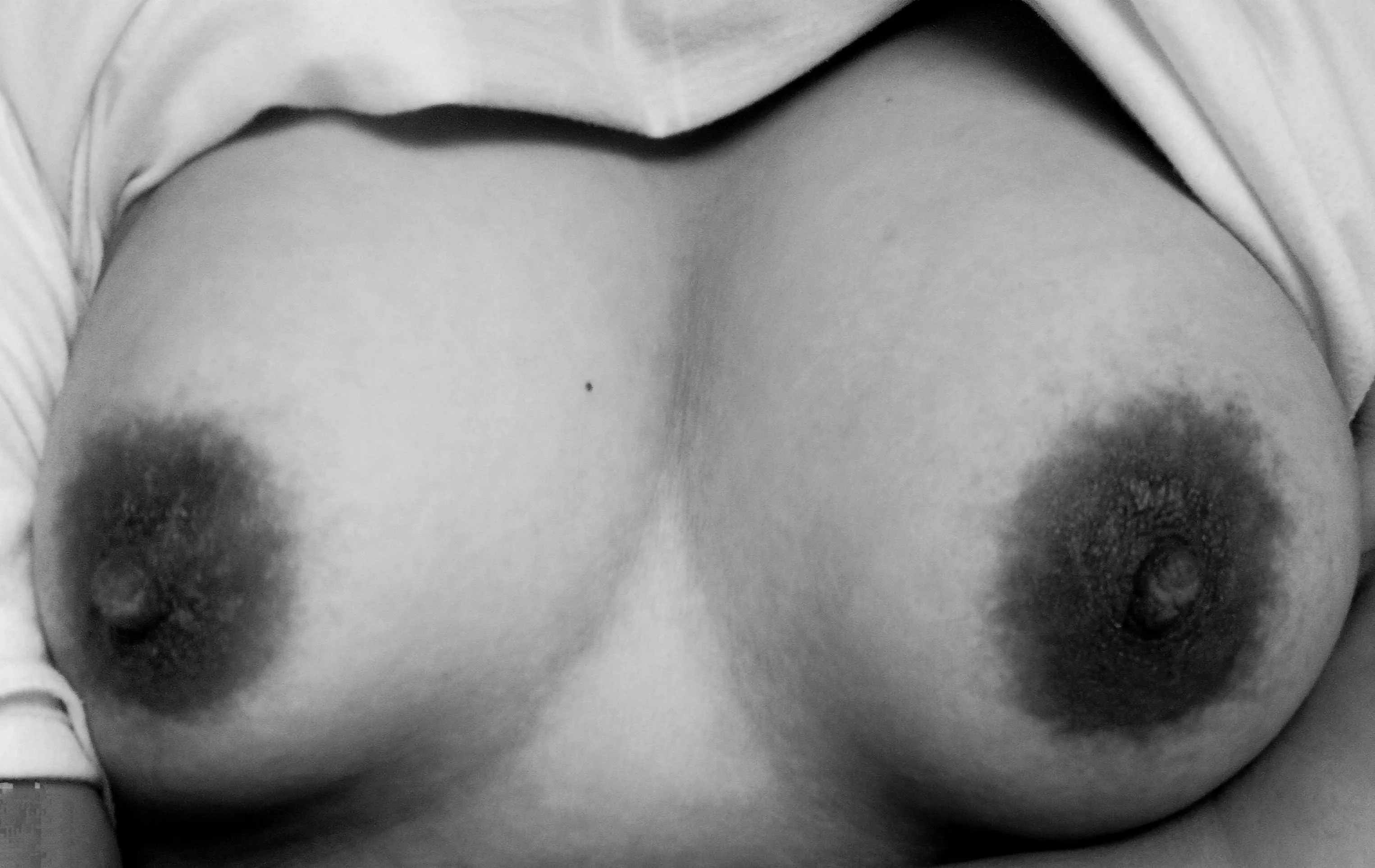 18 [F] Master said it looks better with the filter. 😋 My twins are in dire need of sucking and aggressive groping. )): posted by hangrybiatch