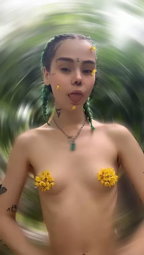 18 [f] naughty little girl looking for sexdventure [oc] by lalipie_web