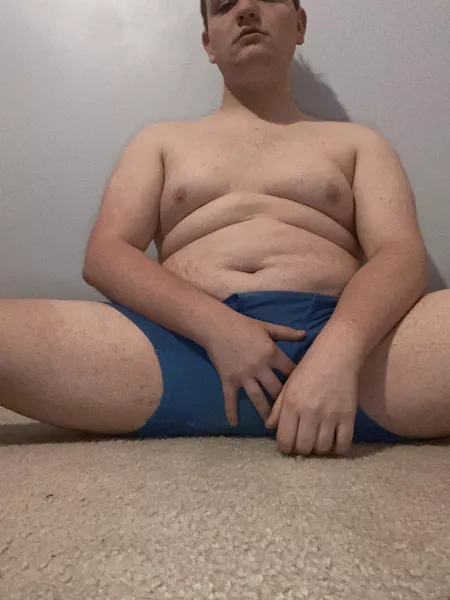 18 home alone looking for FIT chasers. let’s live and nut together. hairy+ add me on snap @emanlooking by dicklover617