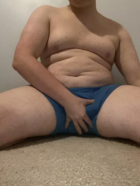 18 looking for FIT/MUSCULAR CHASERS ONLY. horny chub here with amazing cumshots. hairy+ add me on snap @emanlooking by dicklover617