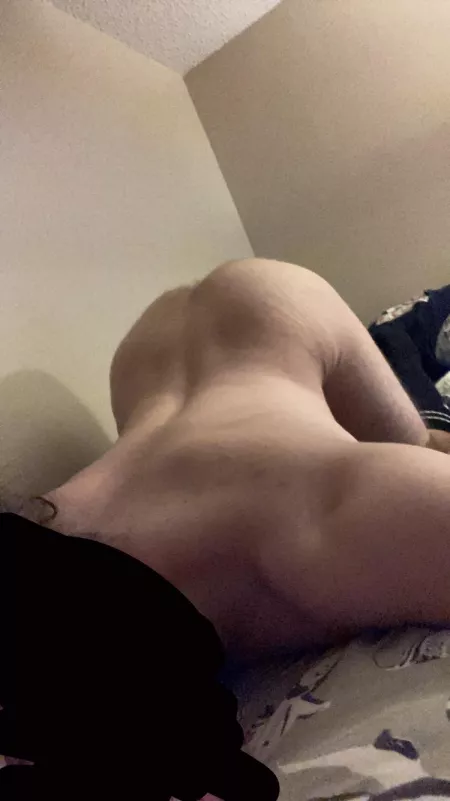 [18] need dick by selfsucktwink