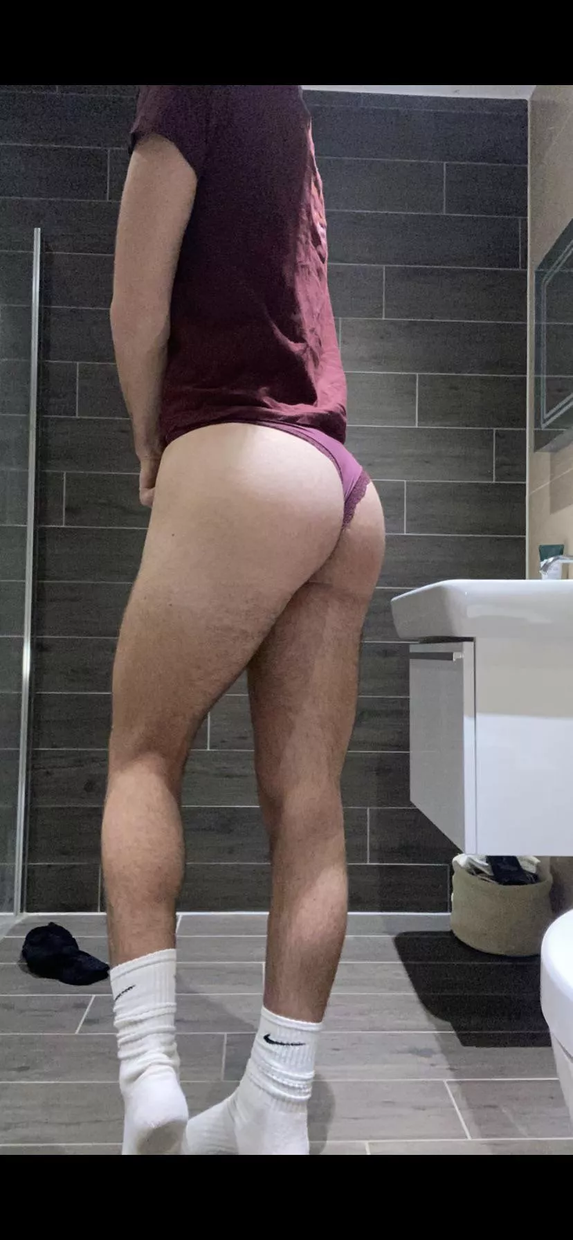 18 sissy for surrey/berks posted by dmmedmmedmme