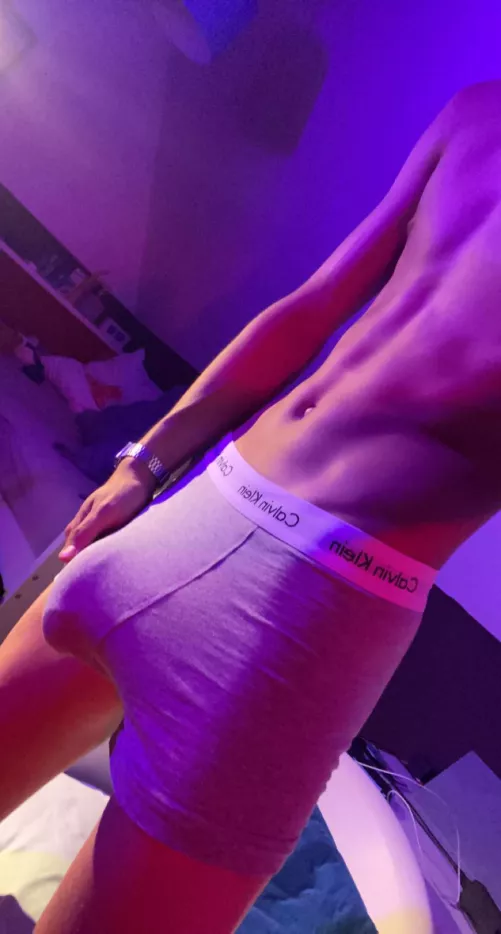 18 | Submit to me by domtopalex03