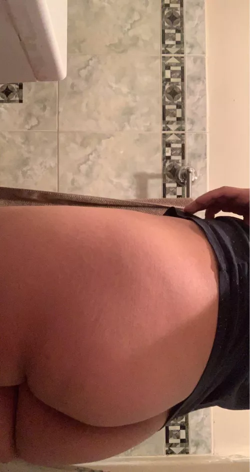 18 trynna see some dick 😫 by 18_dl_bttm