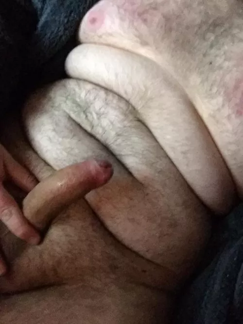 18 virgin feeling confident and horny. Hmu kik: Cummy_InmyTummy69 by Gru_Havin_A_Bad_Day