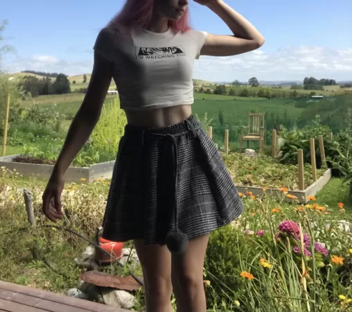 18 years old, petite gamer girl, new to onlyfans! It’s free to sub so cum check it out 😘 by Oliviamads27