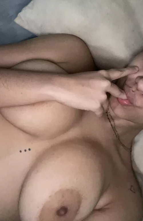 [18F] [F4M] [SELLING] 🔥 I can send you completely nude photos and videos live💦 [Sexting] 💕 [Video call] 💦 [Fetish] 😈 [Available now] 💌 [shipping live verification] I have good prices🤑 my Kik : bebe_bia18/ Snap: bebe_bia18 by Lisa-p123