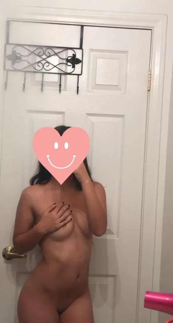 (18F) I <3 myself 💋 posted by Mysterious-Pair-978