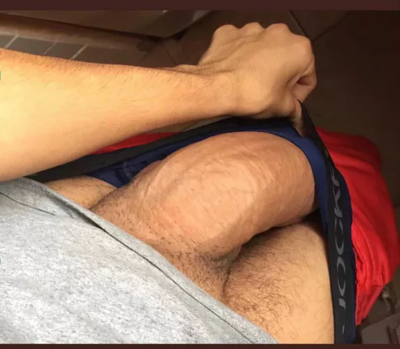 18m god pulling my shorts down in public is such a turn on 🤤love being dared to do more by HungBiSub