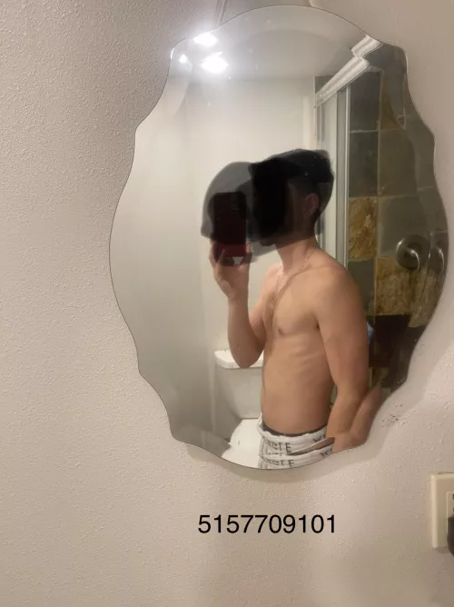 18m lookin for a sugar momma, dm me! by Certain_Upstairs4329