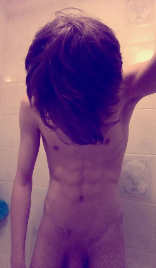 (18y) (M) looking to get fucked and creampied by CuteTwinkMatty