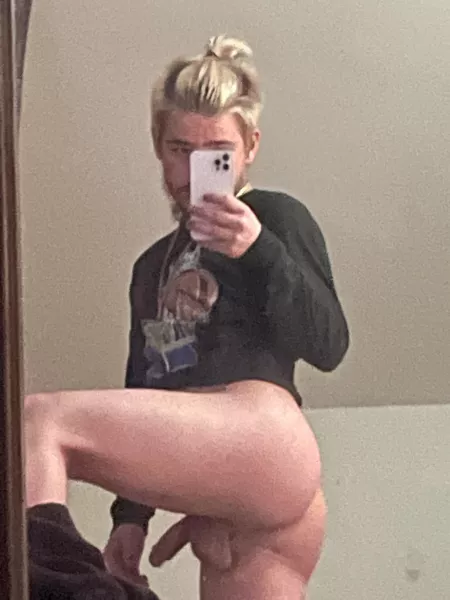 19 hit me up by cocklover1231