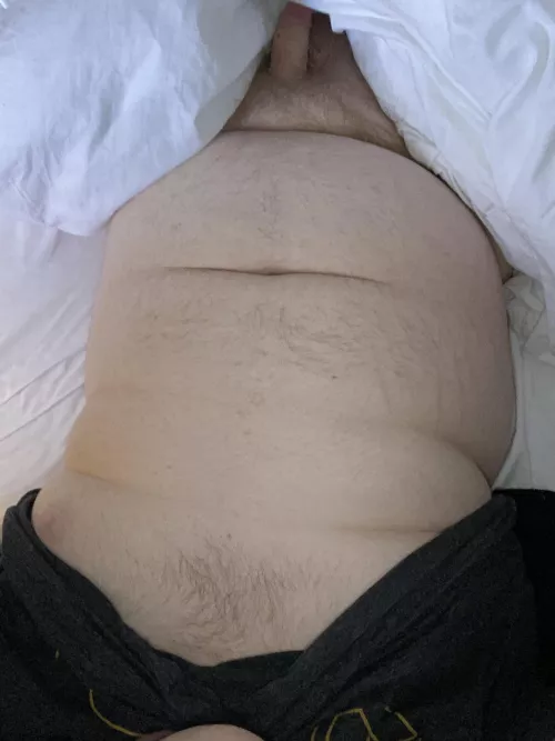 19. horny chub. anyone hmu. snap is andrewwwj19 by HornyChub173