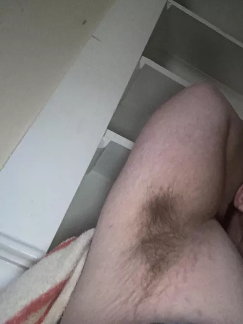 19 m dm me if you are around same and like my pits by Extreme-Quantity8055