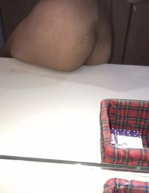 19 m looking for fun in Illinois I do travel and a few limit sub hit me up by Toiletslave1028