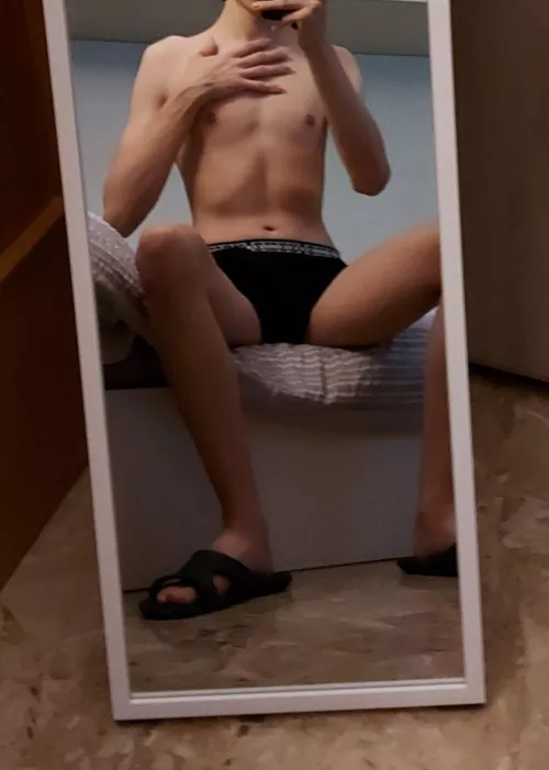 [19] new mirror for the new year :) by tdm4-d