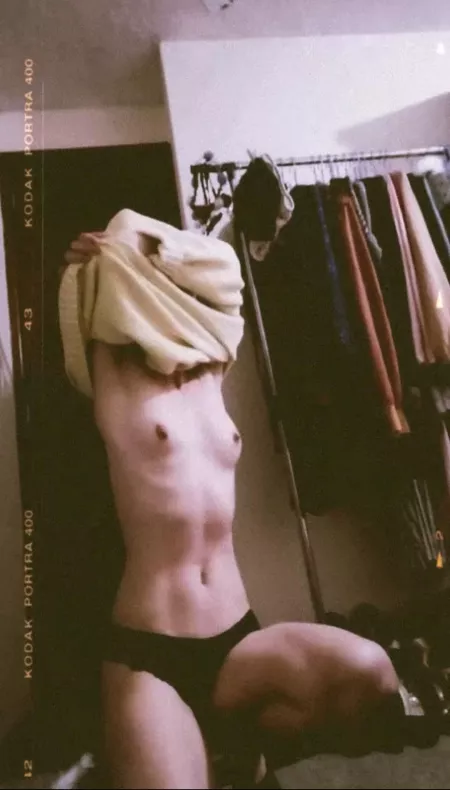 19 year old unaware gf, what do you think? by Possessed_Pervert