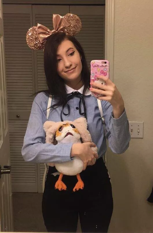 19 yrs old :* Always ready and be a good gfe 😉($elling) (slave) (cockrate) (gfe) (nudes) (vids) (etc) High-quality ! Dm me if you're interested posted by qnzzy