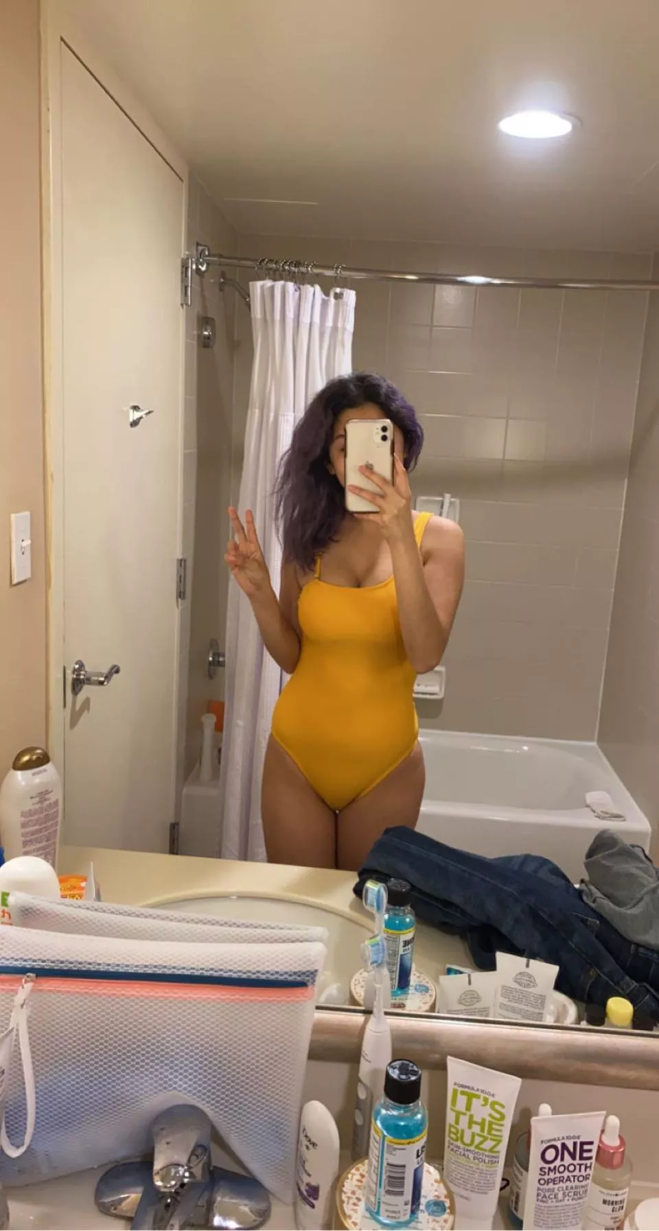 19F latina 😋 tight swimsuit tight pussy posted by bebeskyy