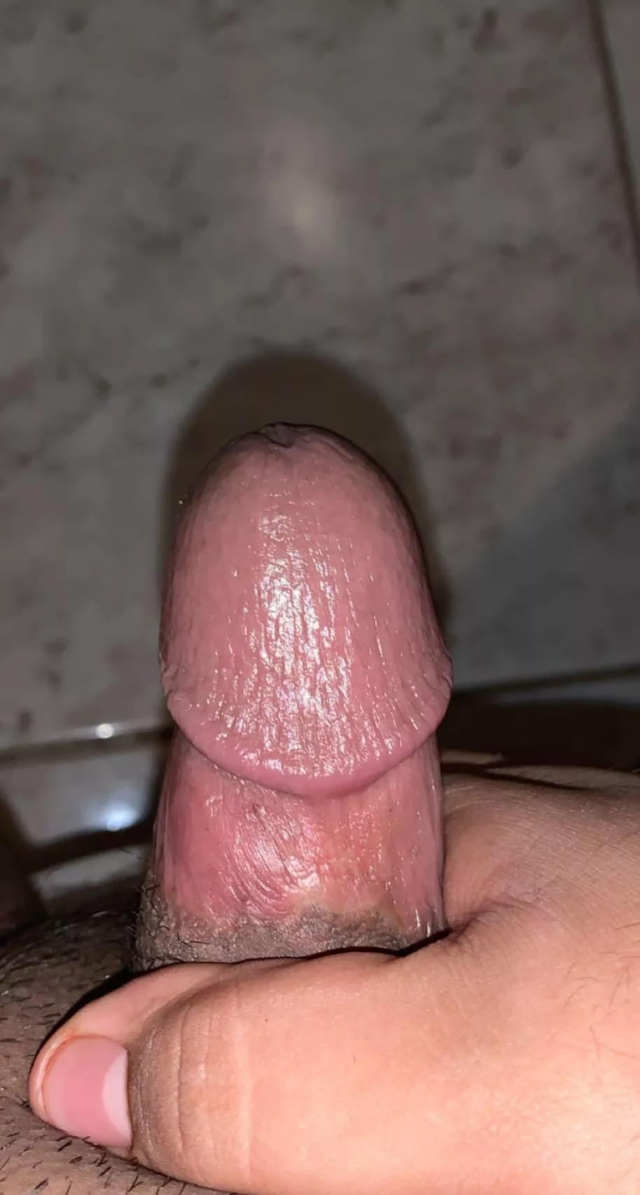 [19]Gettin ready to shower 😋, thoughts? Dms always open;) posted by Temporary-Drag-7273