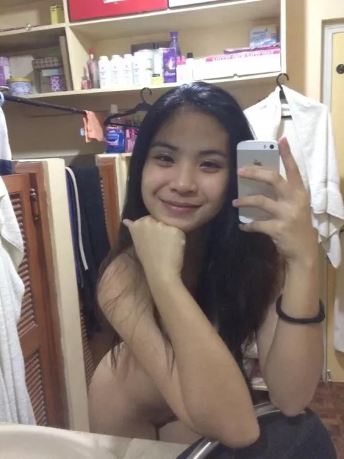 19[selling] live pics and vids can do vrrifie and costum,not your ordinary petite Asian chick kik me @ clengwinford, 👍for suprise 😘😘😘 by clengwinford