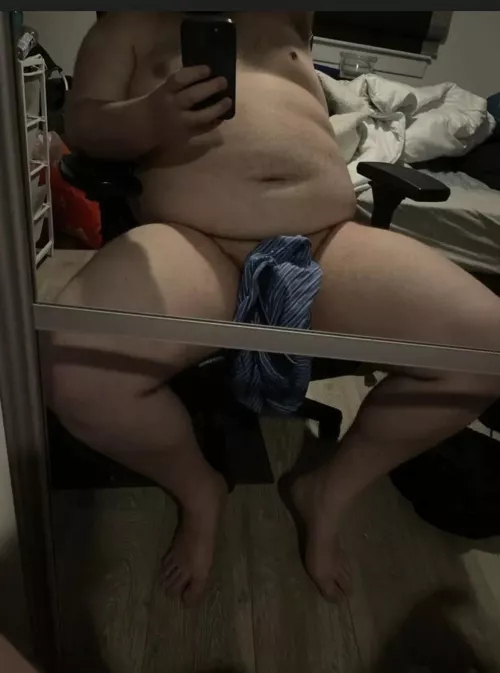 1st post on this sub reddit. Would anyone like to see me post some more? Maybe without the pants 😳 by Acceptable-Market866