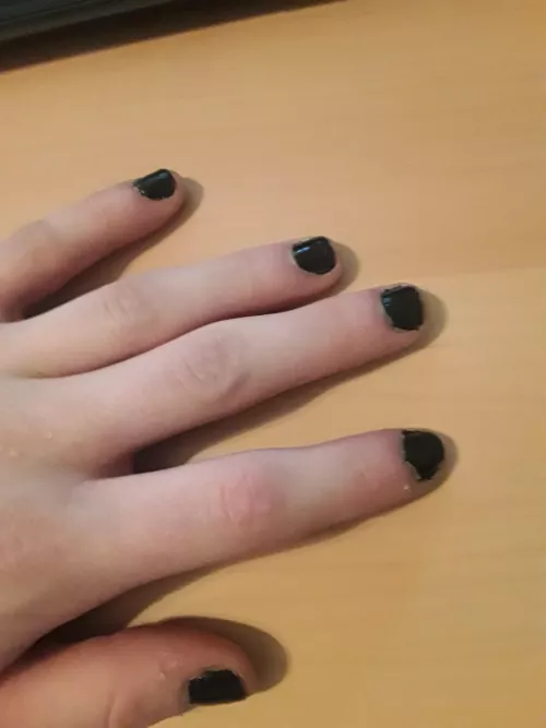 1st time doing my nails by BeauDB133