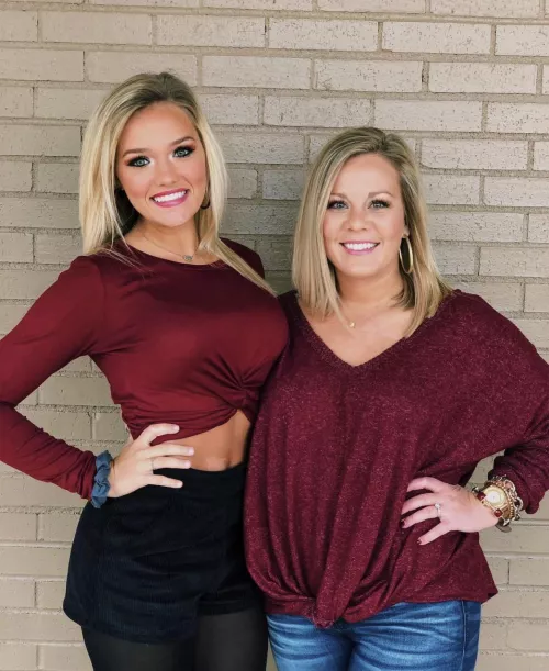 [2] Daughter or Mom by Axe_J