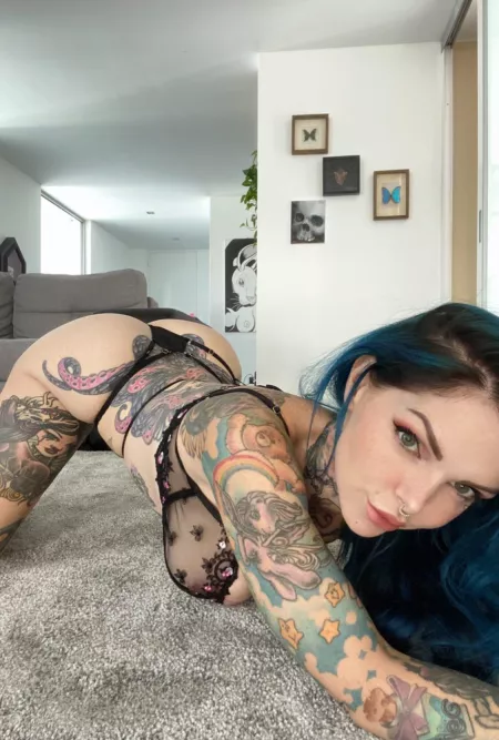 😍🤤 (2 of 2) by em--x