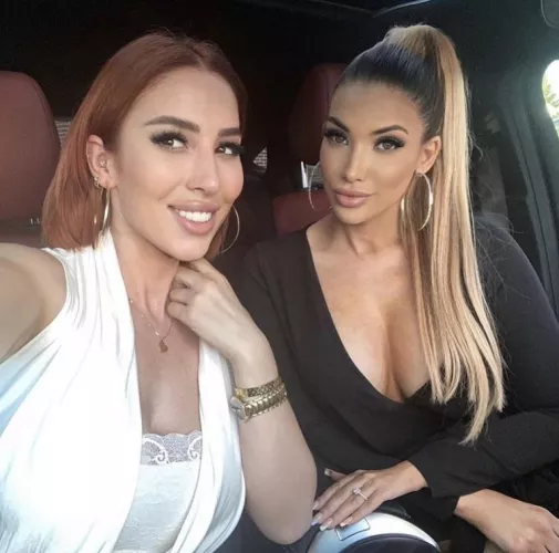 [2] - which French Canadien do you splash with cum? by rgonzalez73