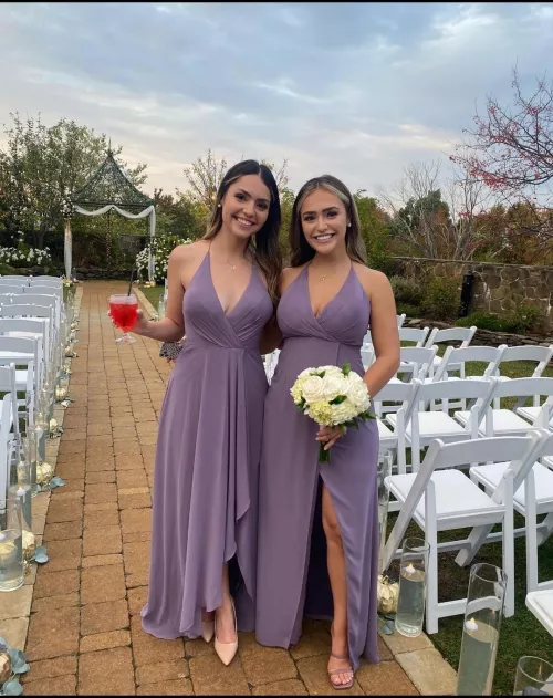 [2] Which sister are you taking to pound town? by snoopylicious