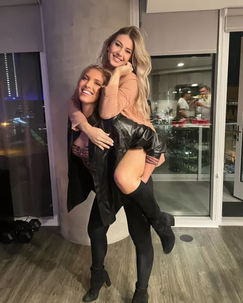 [2] Who are you smashing? by lethalfruit