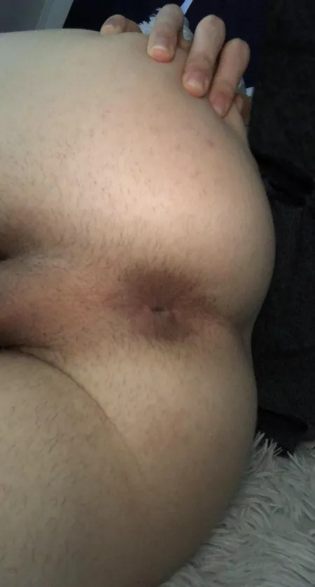 20 just smoked so who wants to plow my tight hole by fullofmeyet