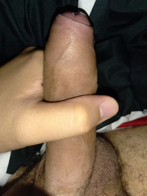 20 m I'm looking for a chubby bottom to trade pics with on kik my kik is VibeJr14 by vibezJr