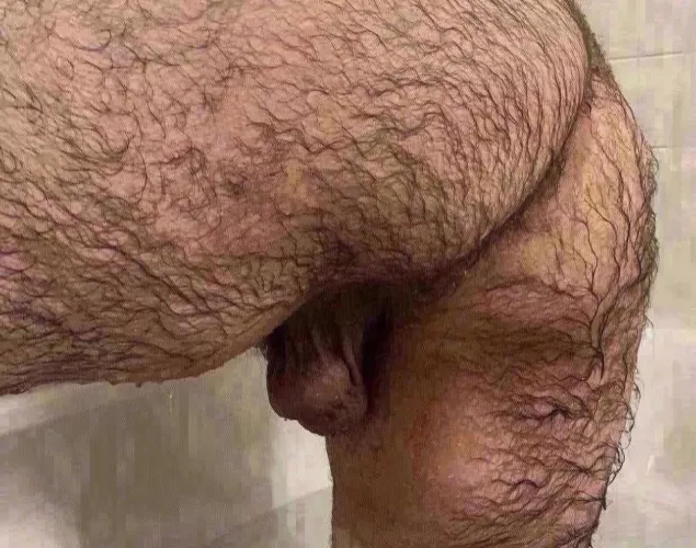 20 M Looking for someone to make me do painful things :) by ArturoMichaelX