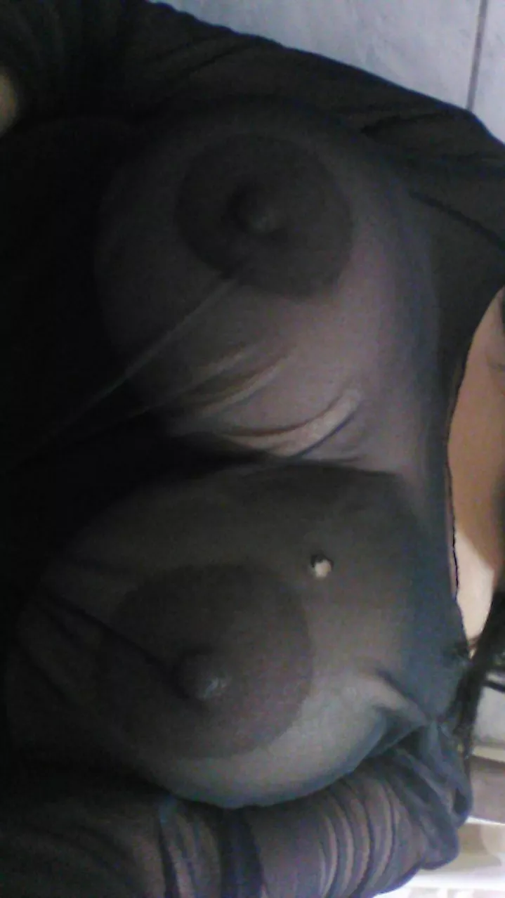 20 Y. O, Would you like to see my big boobs? [$€||¡ng] 👉👉 K.I.K @Paolasex. // SN.AP @PaolaFernandex1 posted by Paola_sex