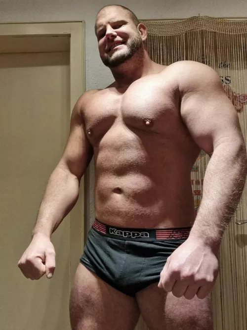 200 cm and 145 kg after xmas 🤗 by Wrong-Engineering-74