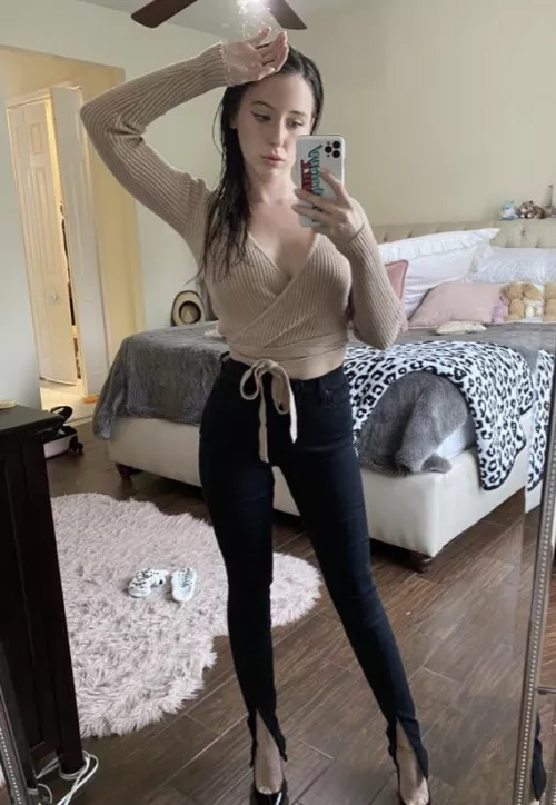 20F I’m ready to make you cum with my naughty content with my sexting content just sn@p me @ janerae22 by janeandsext21