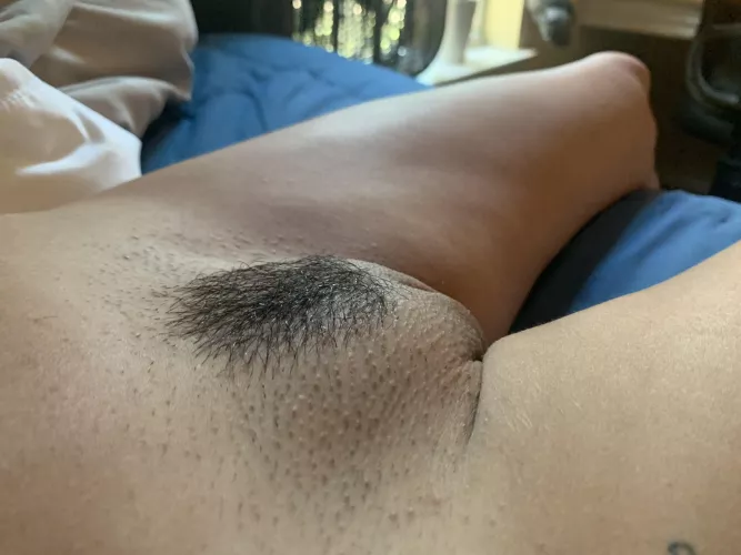 [20F][5’1 - 95lbs] Little mound :) by OhPhoSho420