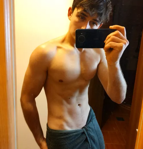 20M can I take a shower with you?😘 by PromptThick