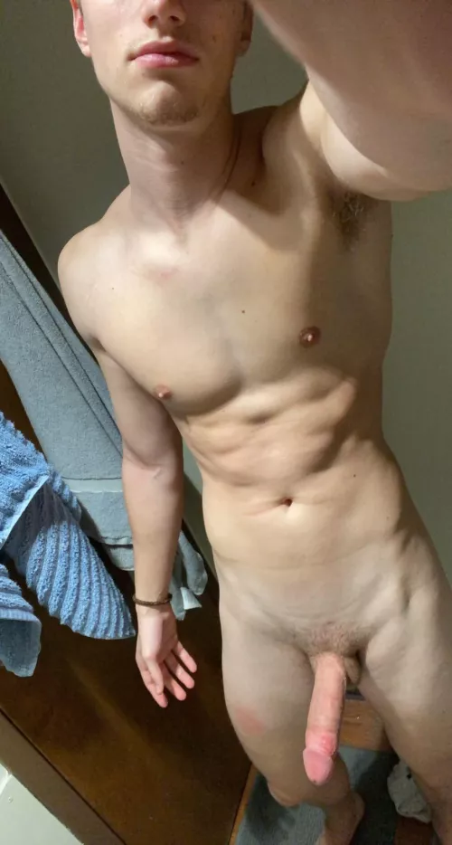 [20M] If you guys enjoy I make posting a habit 😁 by luro1