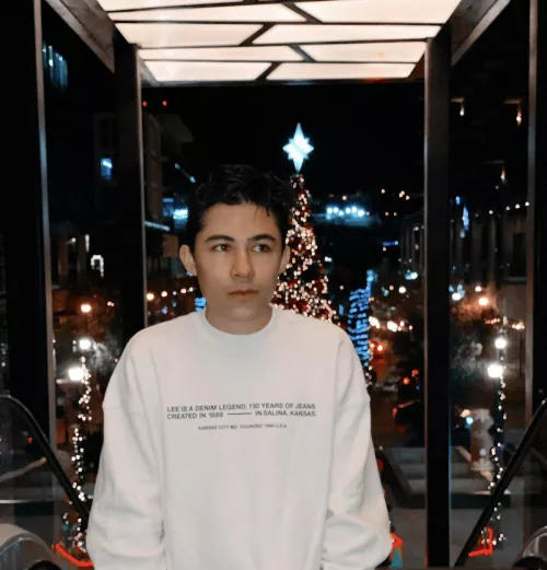 21. Happy Holidays y’all 😇 feel free to HMU by Dahrzzz