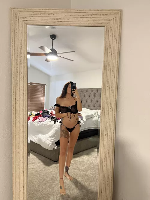 21 week belly 🥰 by loveslegs