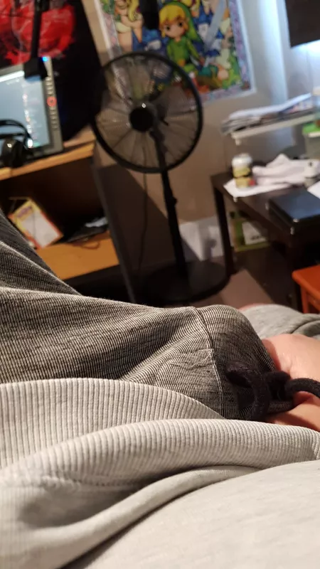 21, who wants to get a wiff of the pre cum by Ibtis225